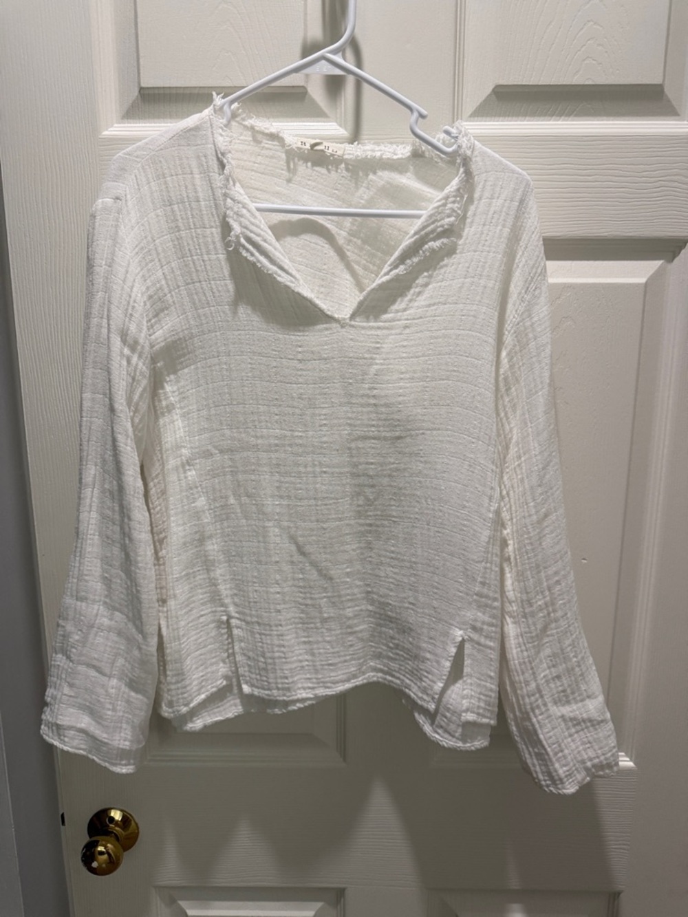 Women's White Gauze V-Neck Tunic Top